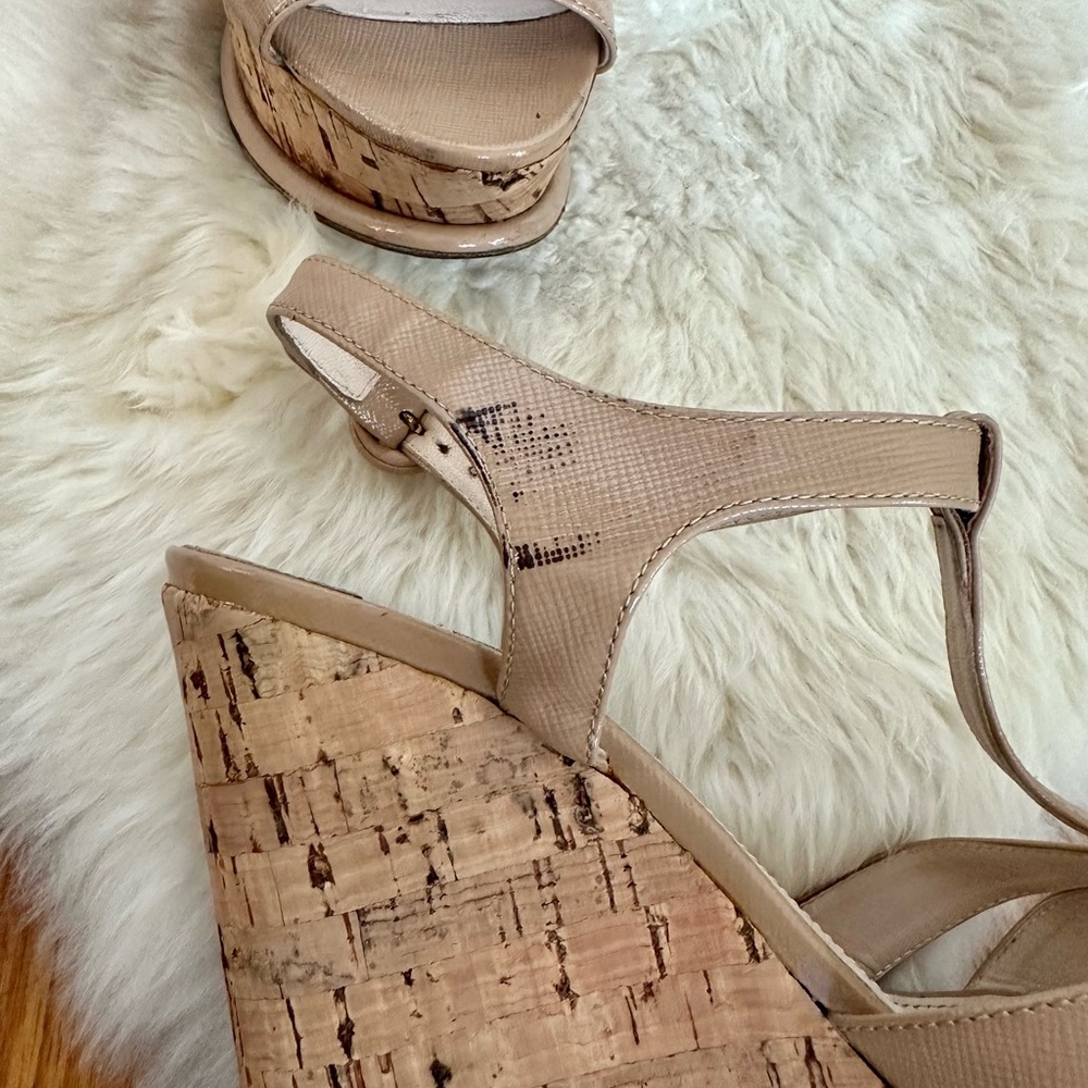 EUC Prada Nude Patent Leather & Cork Wedges; Sz. 38 - Picture 3 of 4